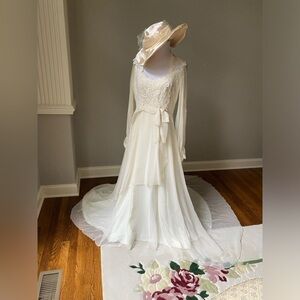 Alfred Angelo 1970 Wedding Gown designed by Edythe Vincent Bohemian Cottagecore